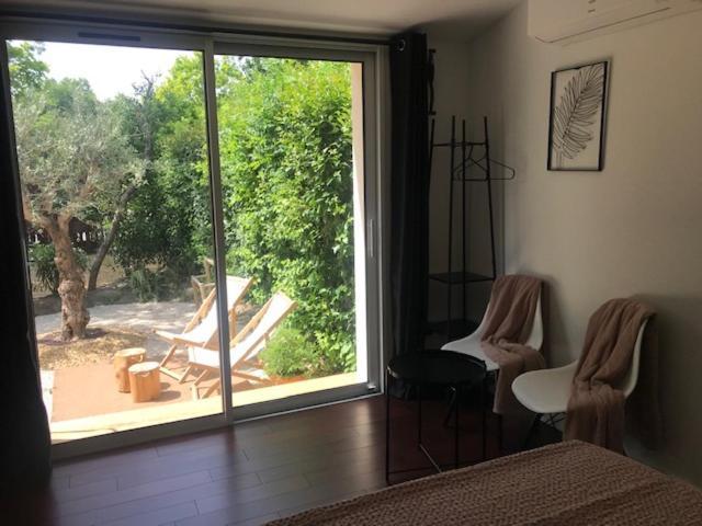 La Maison 1440 LʼIsle-sur-la-Sorgue Exteriér fotografie
